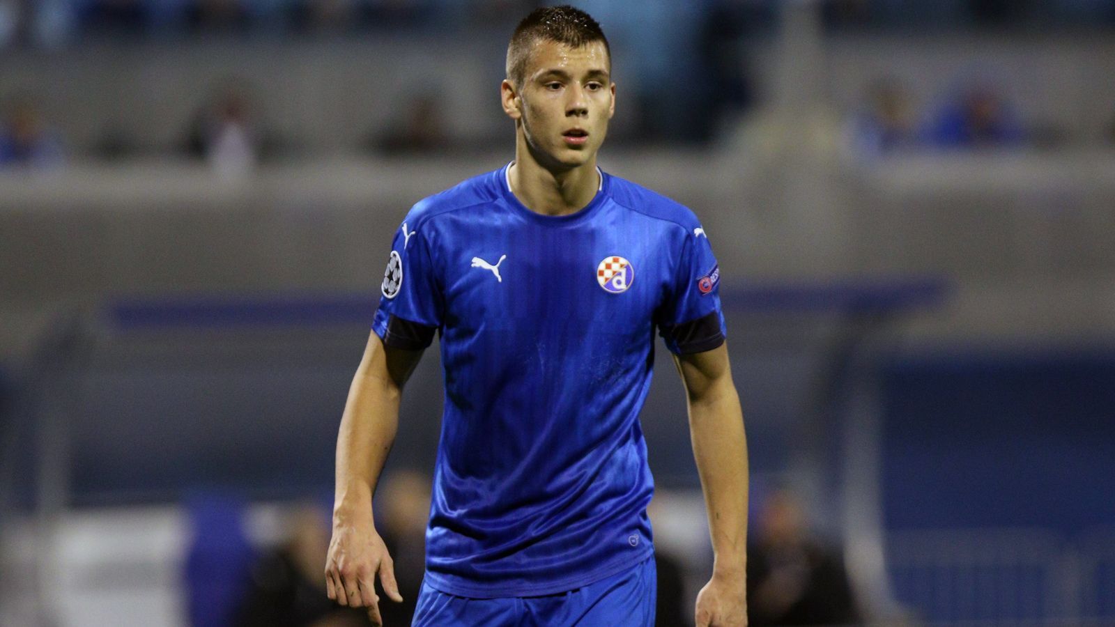 
                <strong>Platz 4 - Filip Benkovic</strong><br>
                Ablösesumme: 14,5 Millionen EuroVerkauf an: Leicester CityZeitpunkt des Transfers: August 2018
              