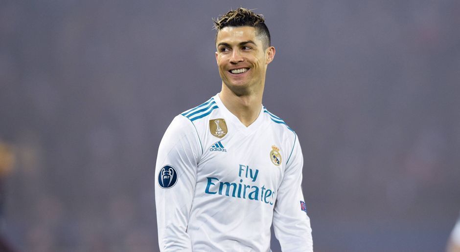 
                <strong>Cristiano Ronaldo (Real Madrid)</strong><br>
                Seine Serie geht weiter. Im 8. Spiel der Saison trifft er zum 12. Mal. Fängt mit einem gelungenen Hackentrick gleich spektakulär an. Eine kleine Unbeherrschtheit zwischendurch. Immer präsent und anspielbar. Sehenswert sein Kopfballtor zur 1:0-Führung. ran-Note: 2
              