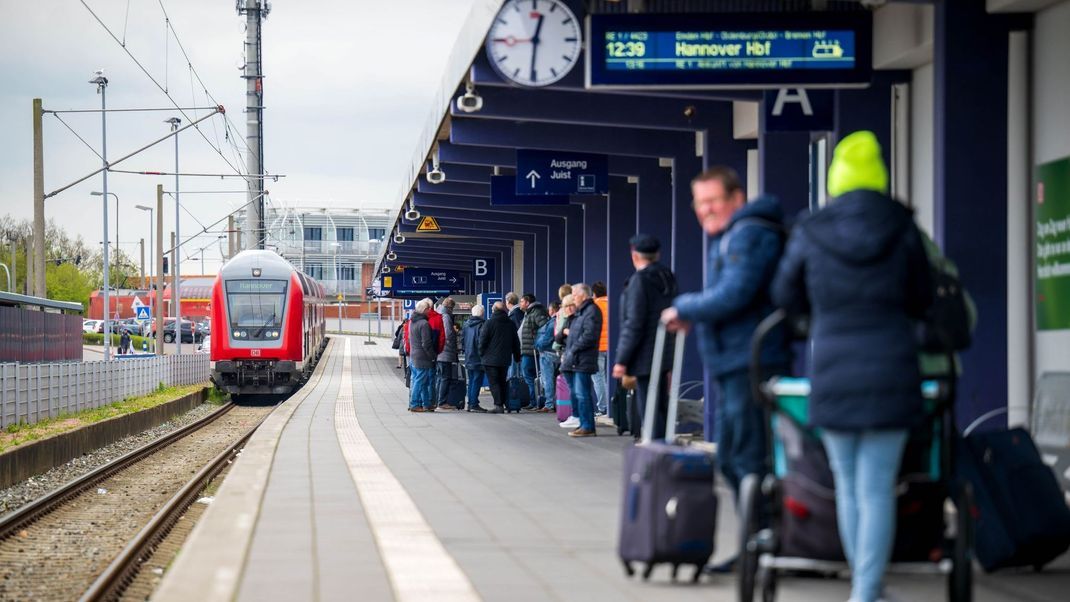 Möchte man die Verkehrswende voranbringen, so müssen stabile Preise her, fordern Politiker.