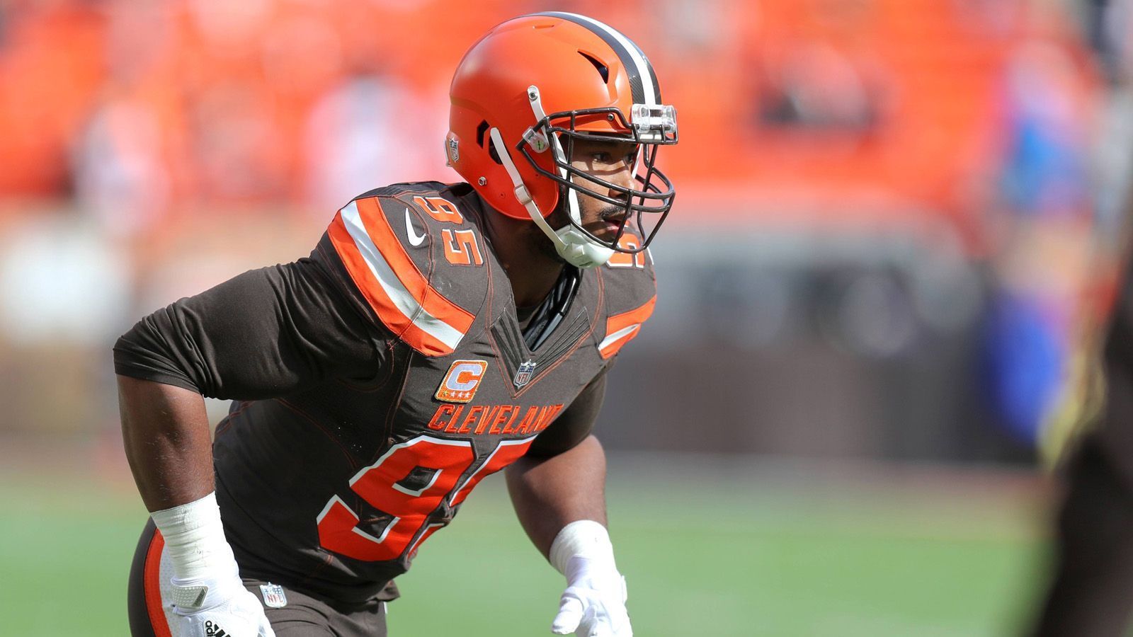 
                <strong>Platz 49: Myles Garrett </strong><br>
                Position: Defensive EndTeam: Cleveland BrownsPlatzierung im Vorjahr: nicht dabei
              