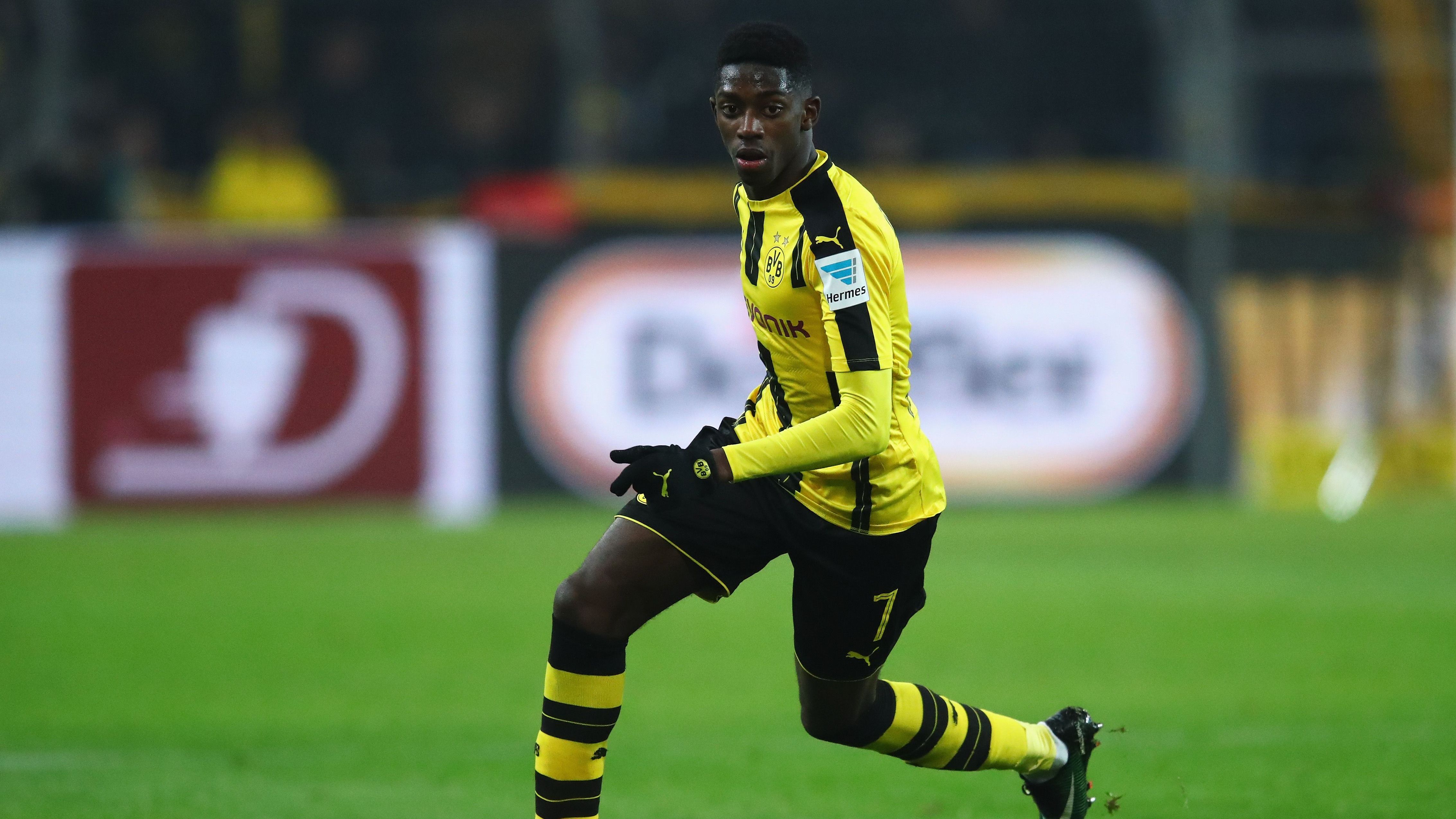 <strong>Ousmane Dembele (Borussia Dortmund)</strong><br>Bundesliga-Debüt: 27. August 2016 (19 Jahre)<br>Der exzentrische Stürmer war kein unbeschriebenes Blatt, als ihn Tuchel für 35 Millionen Euro von Stade Renne holte. Beim BVB folgte aber der kometenhafte Aufstieg. Nur ein Jahr später zahlte der FC Barcelona 135 Millionen für Dembeles Dienste. 2018 wurde er mit Frankreich Weltmeister.