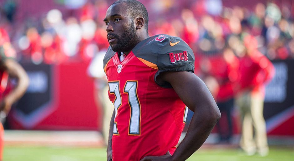 
                <strong>Alterraun Verner (Tampa Bay Buccaneers)</strong><br>
                Für Cornerback Alterraun Verner ist die Uhr in Tampa Bay abgelaufen. Nachdem er zu Beginn der Saison 2016 noch Starter war, verdrängte ihn Rookie Vernon Hargreaves im Saisonverlauf. Nun haben ihn die Buccs entlassen. Die Franchise spart durch die Entlassung des 28-Jährigen in diesem Jahr 6,5 Millionen Dollar Salary Cap-Hit, da Verner kein garantiertes Fix-Gehalt mehr zugestanden hätte, sondern sich die Zahlungen aus leistungsbezogenen Prämien zusammengesetzt hätten. Nun spielt er bei den Miami Dolphins.
              