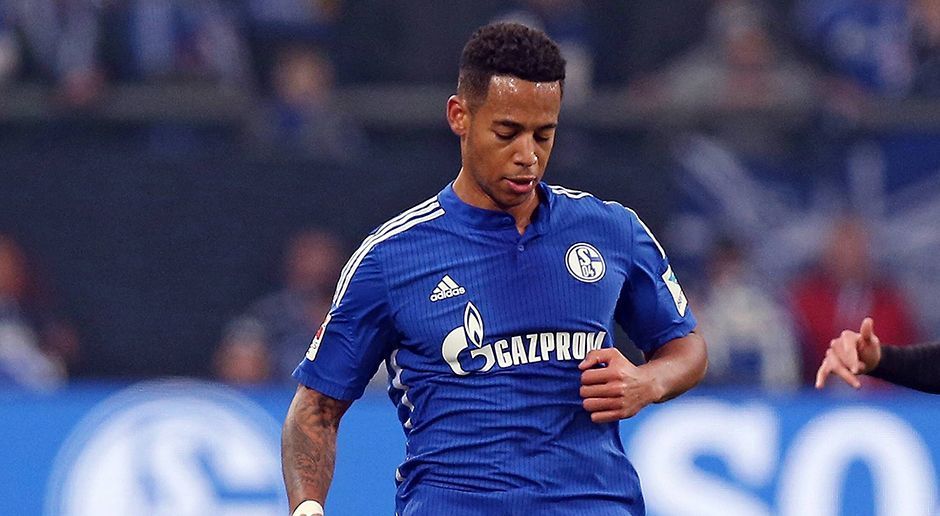 
                <strong>Dennis Aogo</strong><br>
                Dennis Aogo: Wurde in der 73. Minute für Kolasinac eingewechselt. Blieb ohne große Szenen und Fehler. ran-Note: 3-
              