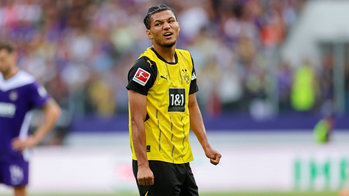 Paris Brunner (Borussia Dortmund) schaut enttaeuscht, Friendly match, FC Erzgebirge Aue vs Borussia Dortmund, Erzgebirgsstadion, 17.07.2024, Aue, Deutschland. *** Paris Brunner Borussia Dortmund lo...