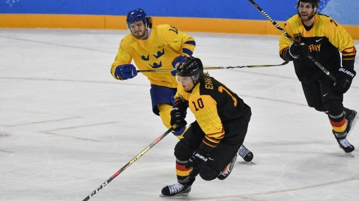 Pleite für Christian Ehrhoff (M.) und das DEB-Team