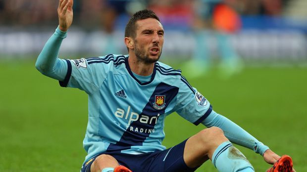 
                <strong>Morgan Amalfitano</strong><br>
                Morgan Amalfitano: Im Oktober 2015 endete das Kapitel West Ham etwas überraschend für den Franzosen, der in den anderthalb Jahren zuvor 52 Premier-League-Spiele für die "Hammers" bestritt. Auch die Zukunft des 30-Jährigen könnte weiterhin in England liegen. Aston Villa soll sich für Amalfitano interessieren. Dort ist mit Remi Garde ein Landsmann Amalfitanos Trainer.
              