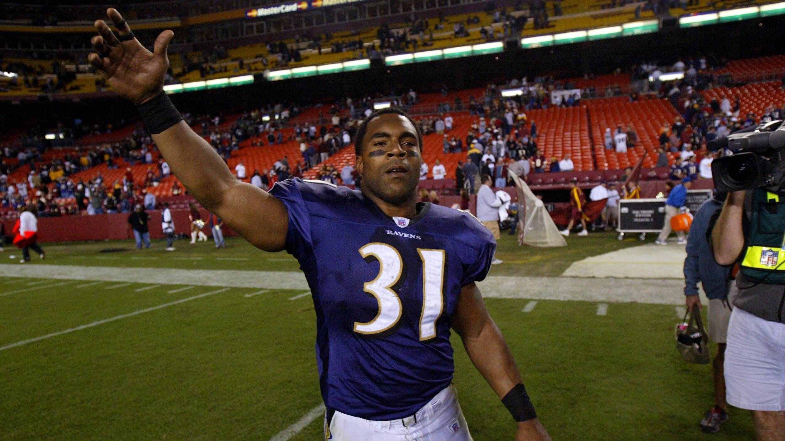 
                <strong>Baltimore Ravens: Jamal Lewis</strong><br>
                Erzielte Touchdowns: 47Position: Running Back
              