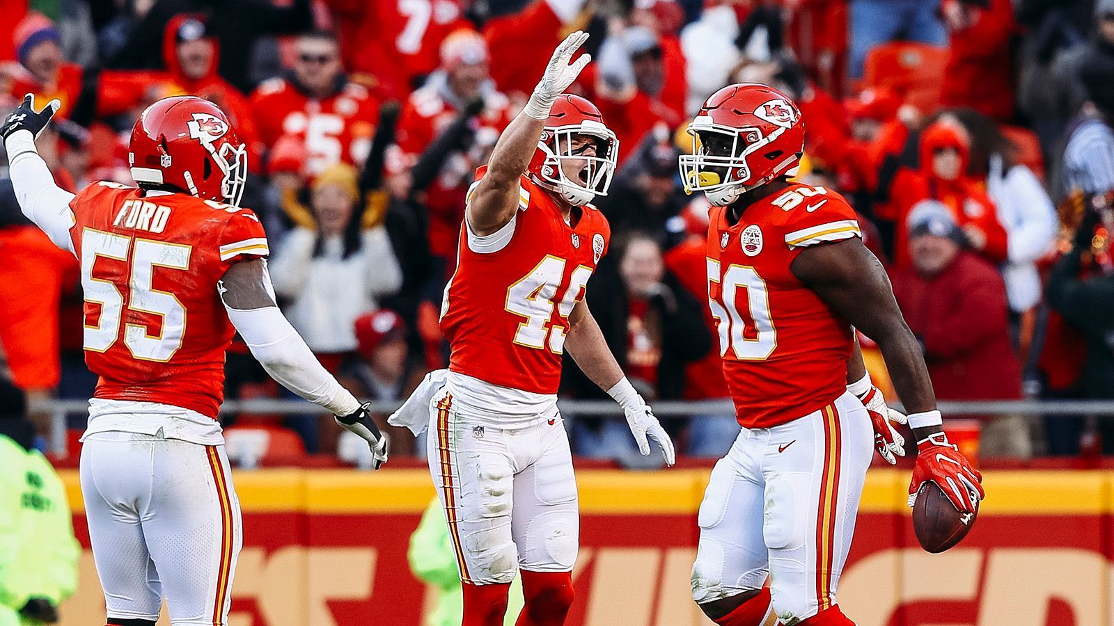 
                <strong>Kansas City Chiefs </strong><br>
                Die Kansas City Chiefs waren als erste Franchise der AFC für die Playoffs qualifiziert. Das Team um Quarterback Patrick Mahomes setzt damit einen Trend fort: In den vergangenen sechs Jahren schafften die Chiefs fünf Mal den Sprung in die Endrunde. 
              