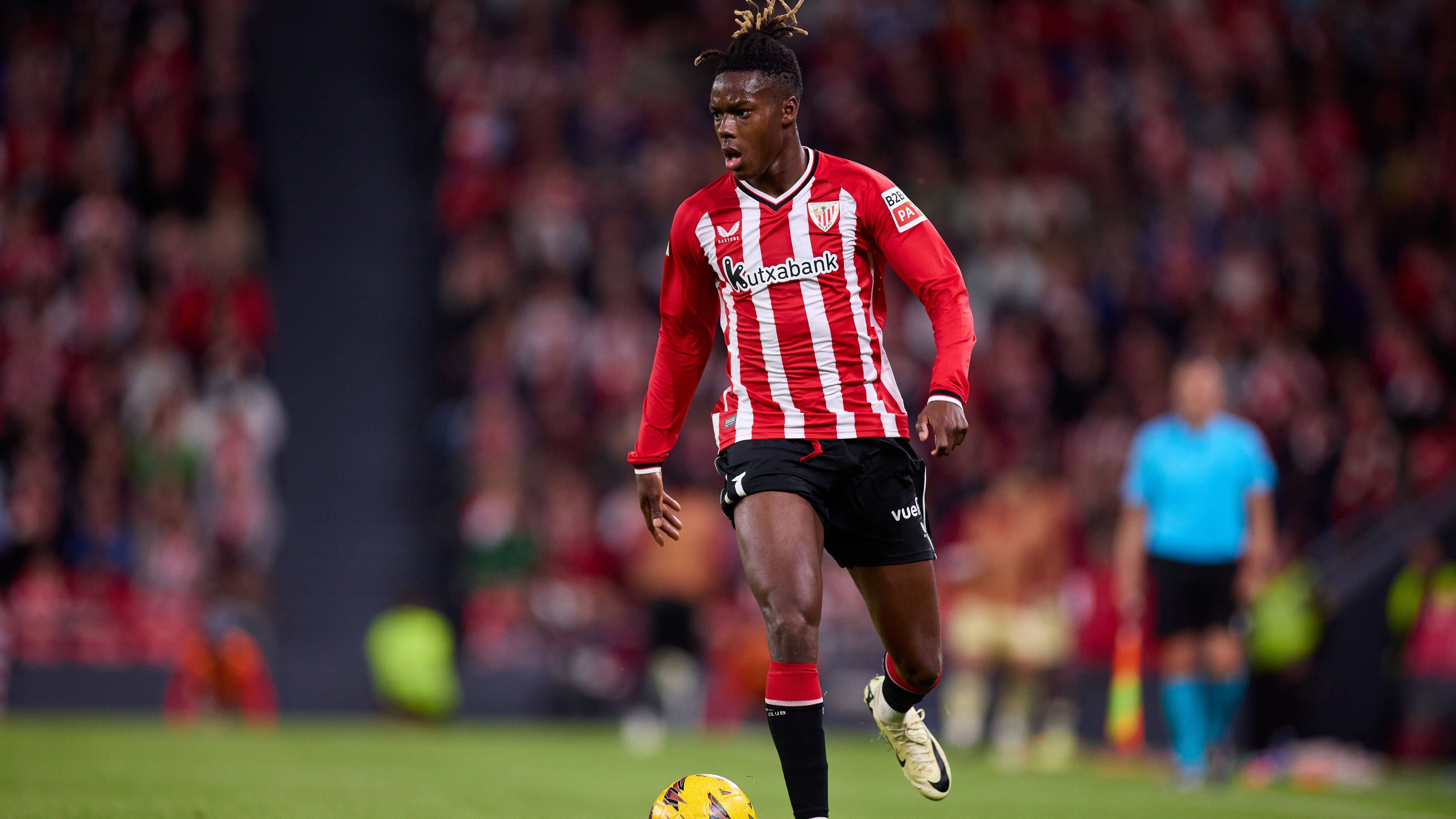 <strong>Nico Williams (Athletic Bilbao)</strong><br>... die in diesem Sommer gezogen werden kann. Sein Marktwert liegt aktuell bei 70 Millionen. Dem Bericht zufolge ist der 22 Jahre alte Nationalspieler bei den Real-Bossen vor allem aufgrund seiner explosiven Spielweise beliebt. Dazu kommt seine Präsenz in den Medien und seine sportliche wie kommerzielle Ausstrahlung. Allerdings: in der laufenden Saison kam er in 28 Ligaspielen nur auf jeweils fünf Tore und Assists.