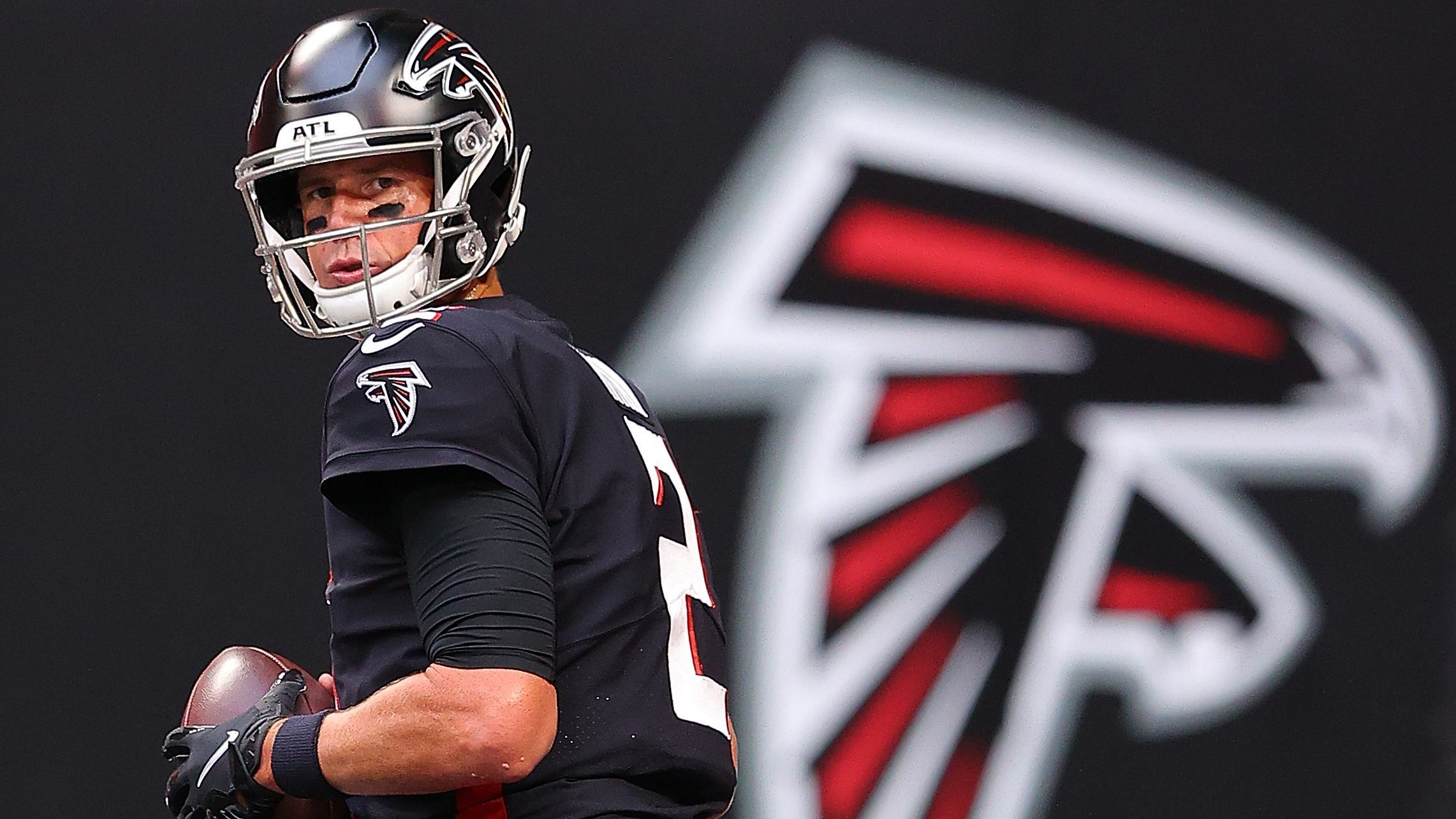 
                <strong>Atlanta Falcons</strong><br>
                Captains: Quarterback Matt Ryan, Wide Receiver Calvin Ridley, Tackle Jake Matthews, Defensive Lineman Grady Jarrett, Inside Linebacker Deion Jones -Zusätzlich ein weiterer Kapitän pro Partie.
              