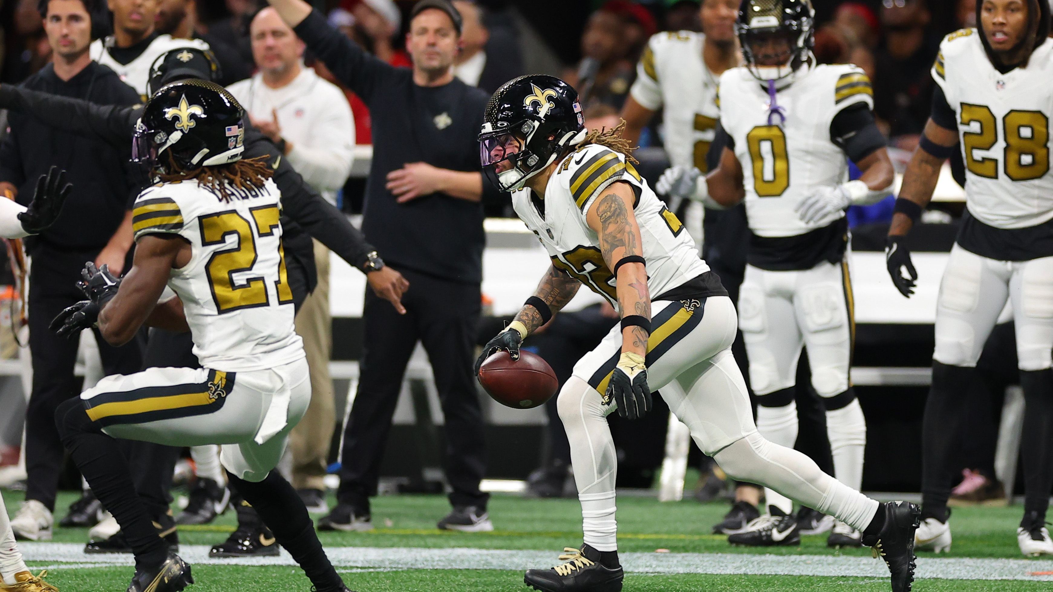 <strong>Platz 10: New Orleans Saints<br></strong>Die Saints-Defensive sorgte vergangene Saison phasenweise für viel Furore, gegen die Patriots ließ sie beispielsweise keinen einzigen Punkt zu. Keine Frage, die Saints verfügen über eine Reihe an gestandenen Startern. Gleichzeitig sind viele der Säulen bereits weit jenseits der 30 Jahre, Regression vorprogrammiert?