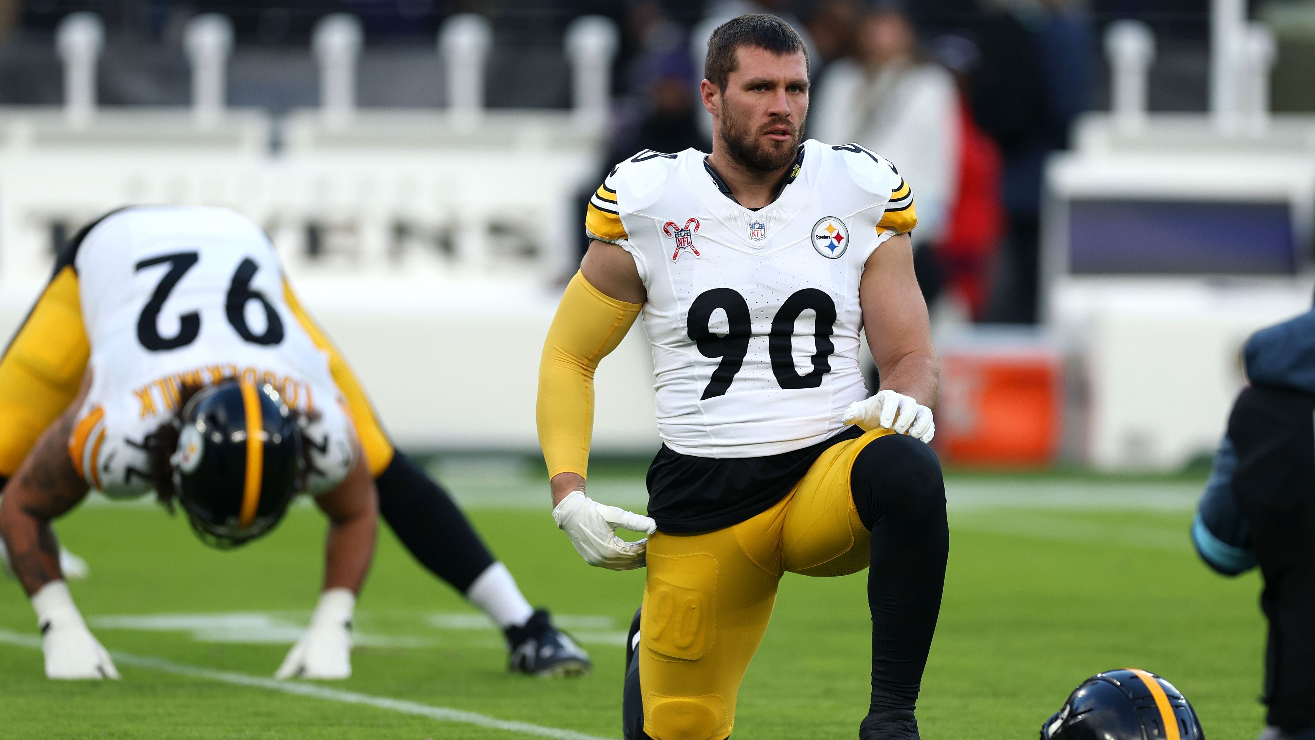 <strong>Das sind die besten Edge Rusher in "Madden NFL 26"</strong><br>Haben zwei Spieler die gleiche Overall-Bewertung, entscheiden die Unterkategorien wie Speed (SPD), Strength (STR), Agility (AGI) oder Change of Direction (COD) über die Platzierung. <em><strong>ran</strong></em> zeigt euch die stärksten Edge Rusher im Spiel.
