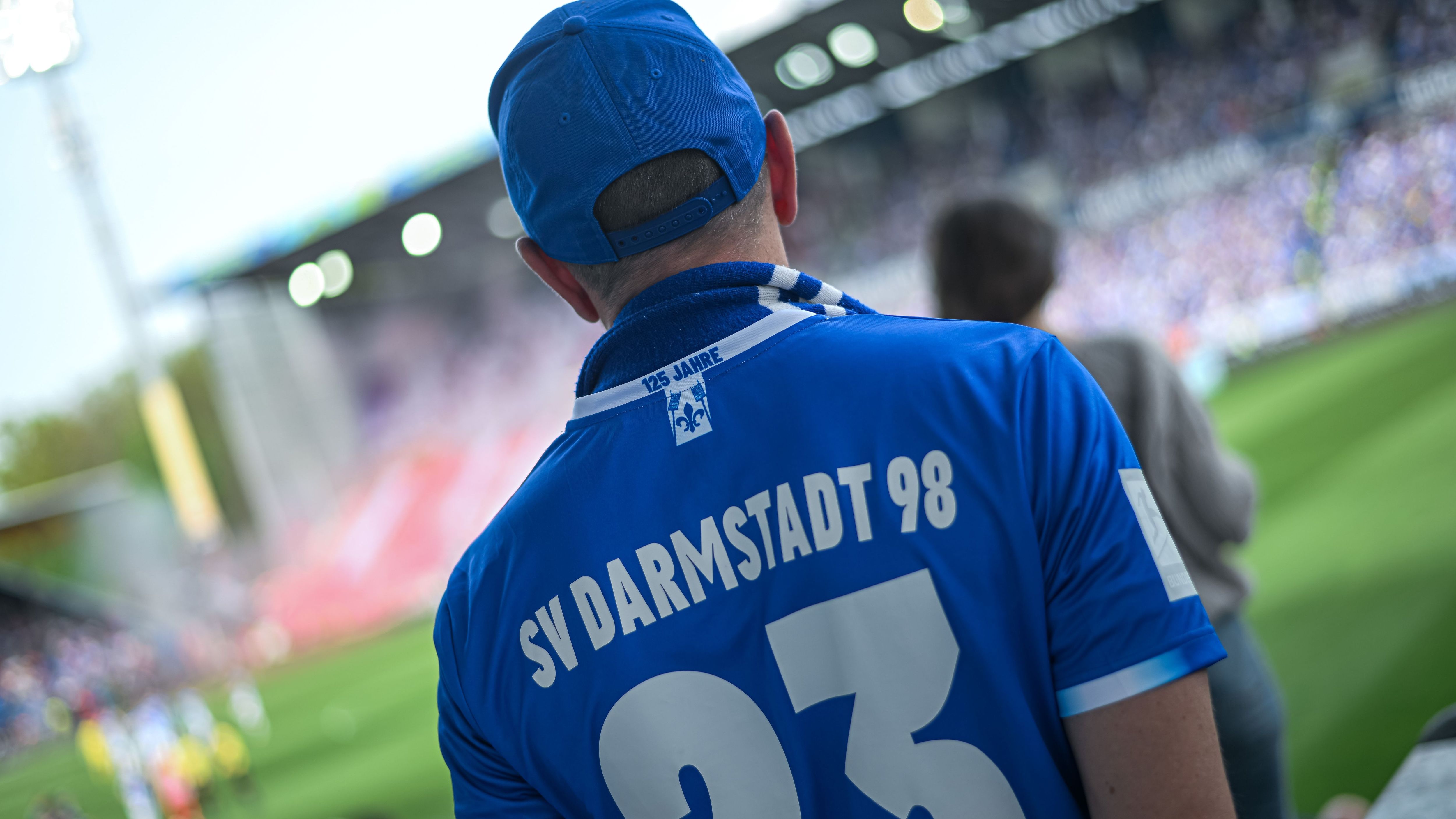 <strong>SV Darmstadt 98</strong><br>Bier: 5,00 Euro<br>Wurst: 4,00 Euro