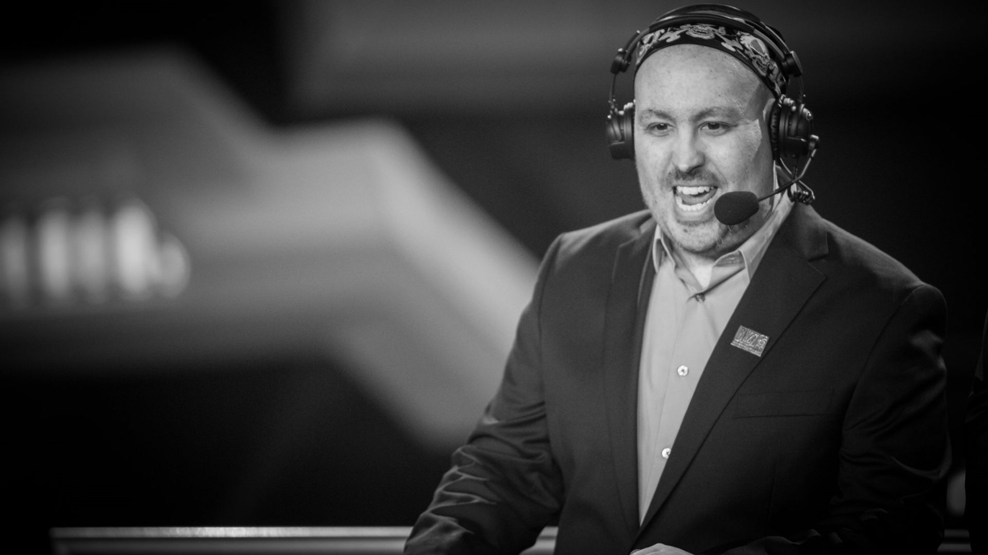 
                <strong>John "TotalBiscuit" Bain - Special Award</strong><br>
                TotalBiscuit erhielt den bislang einzigen Eintrag in der Hall of Fame des eSports, der nicht an einen Profi-Spieler ging. Als Kommentator, Moderator, Organisator von Turnieren und Content Creator war er vor allem für die StarCraft 2-Szene und für die Dota 2-Community eine wichtige Figur. Zudem war er einer der angesehensten Gaming-Kritiker weltweit. Im Mai 2018 starb der erst 33-jährige Brite an Leberkrebs. Seine Aufnahme in die Hall of Fame soll dazu beitragen, dass TotalBiscuit unvergessen bleibt.
              