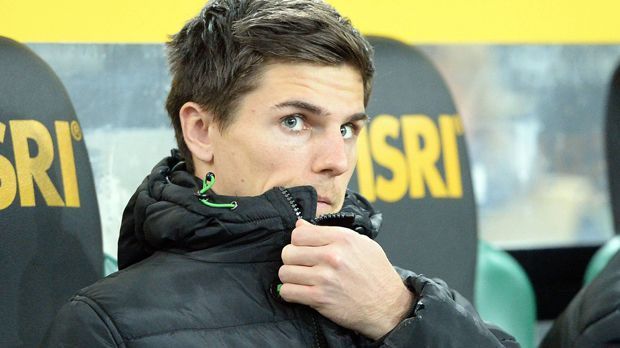 
                <strong>Jonas Hofmann</strong><br>
                Jonas Hofmann: Durfte in den letzten Minuten gegen seinen Ex-Klub seine Premiere für die Borussia aus Mönchengladbach feiern. Hatte kurz vor Schluss den 2:3-Anschlusstreffer auf dem Schlappen - sein Schuss ging aber knapp daneben. ran-Note: Ohne Note. 
              