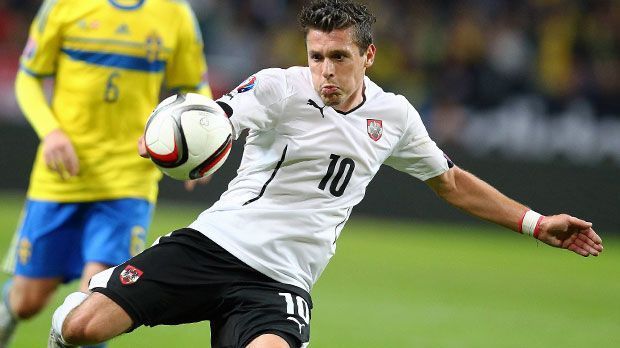 
                <strong>Zlatko Junuzovic</strong><br>
                Zlatko Junuzovic: Der Bremer ist Dreh- und Angelpunkt im Offensivspiel von Werder und dem ÖFB-Team. Beim knappen 1:0-Erfolg in der Qualifikation gegen Moldawien vor wenigen Tagen erzielt "Zladdi" den entscheidenden Treffer.
              