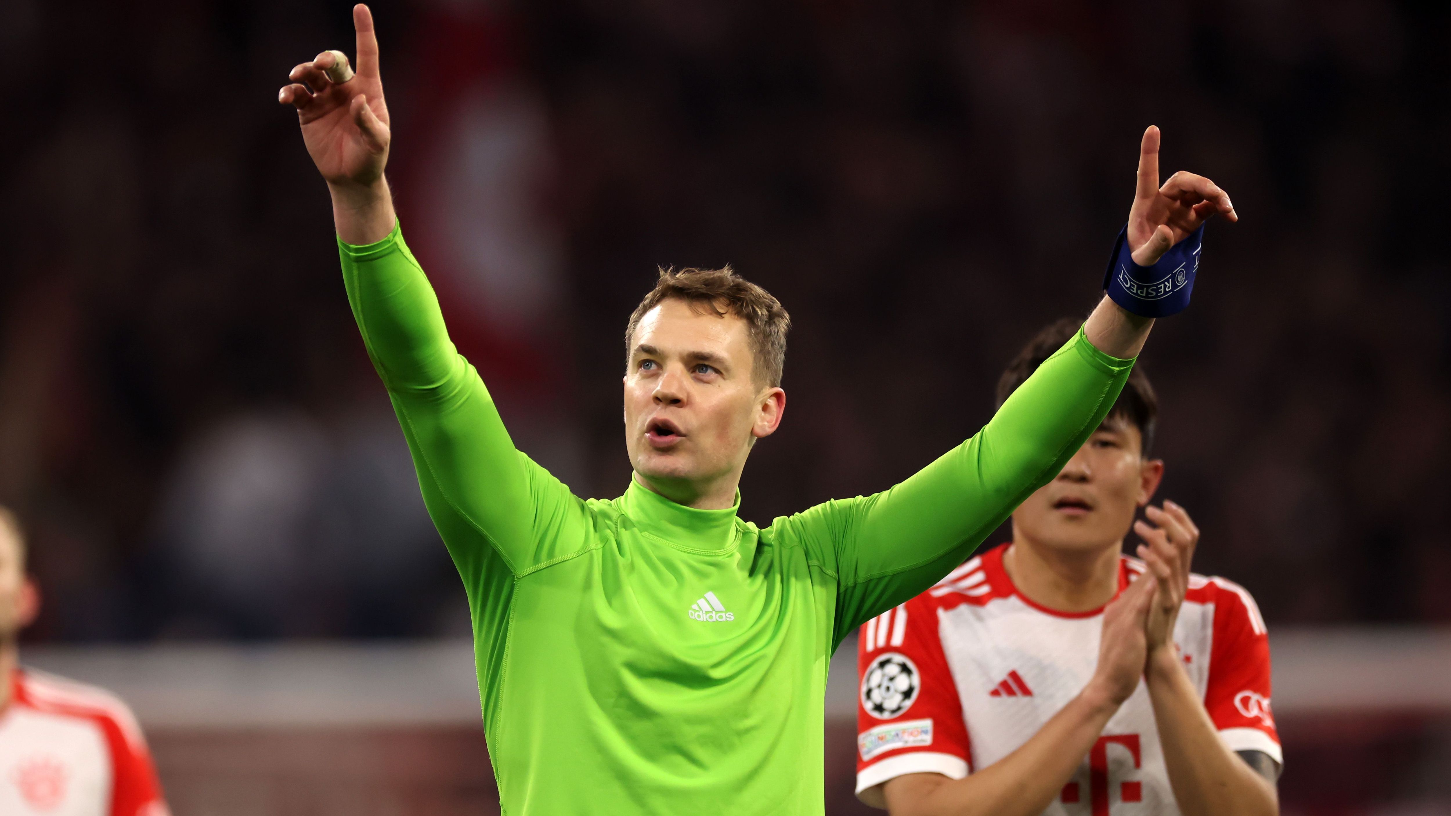 <strong>Platz 1: Manuel Neuer (Bayern München) - 58</strong><br>Auf der Torhüter-Position sind sich viele einig: Manuel Neuer ist der GOAT! Beim Champions-League-Viertelfinal-Rückspiel gegen den FC Arsenal hat der 38-Jährige einmal mehr Argumente geliefert. Der Bayern-Kapitän zeigte eine herausragende Leistung und spielte zu null - zum 58. Mal in der Königsklasse. Dies ist noch keiner anderen Torhüter-Legende gelungen.&nbsp;