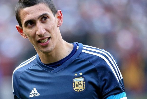 
                <strong>Linkes Mittelfeld: Angel Di Maria</strong><br>
                Nach Pablo Aimar setzt David Luiz mit Angel Di Maria auf einen weiteren Argentinier. Champions-League-Sieger, spanischer und portugiesischer Meister - der Flügelflitzer kann einige Erfolge vorweisen.
              