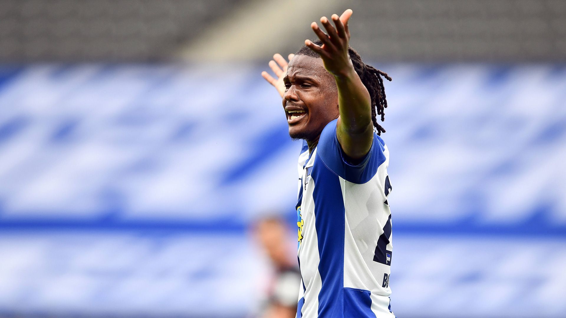 
                <strong>Dedryck Boyata (Hertha BSC)</strong><br>
                "Ich muss eben aufs Handy gucken. Man weiß nie"(Herthas Dedryck Boyata am 22. Spieltag auf die Frage, ob er schon Vater geworden sei)
              