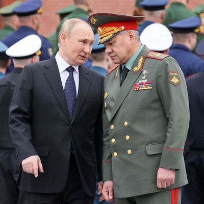 Präsident Wladimir Putin und sein Verteidigungsminister Sergei Shoigu