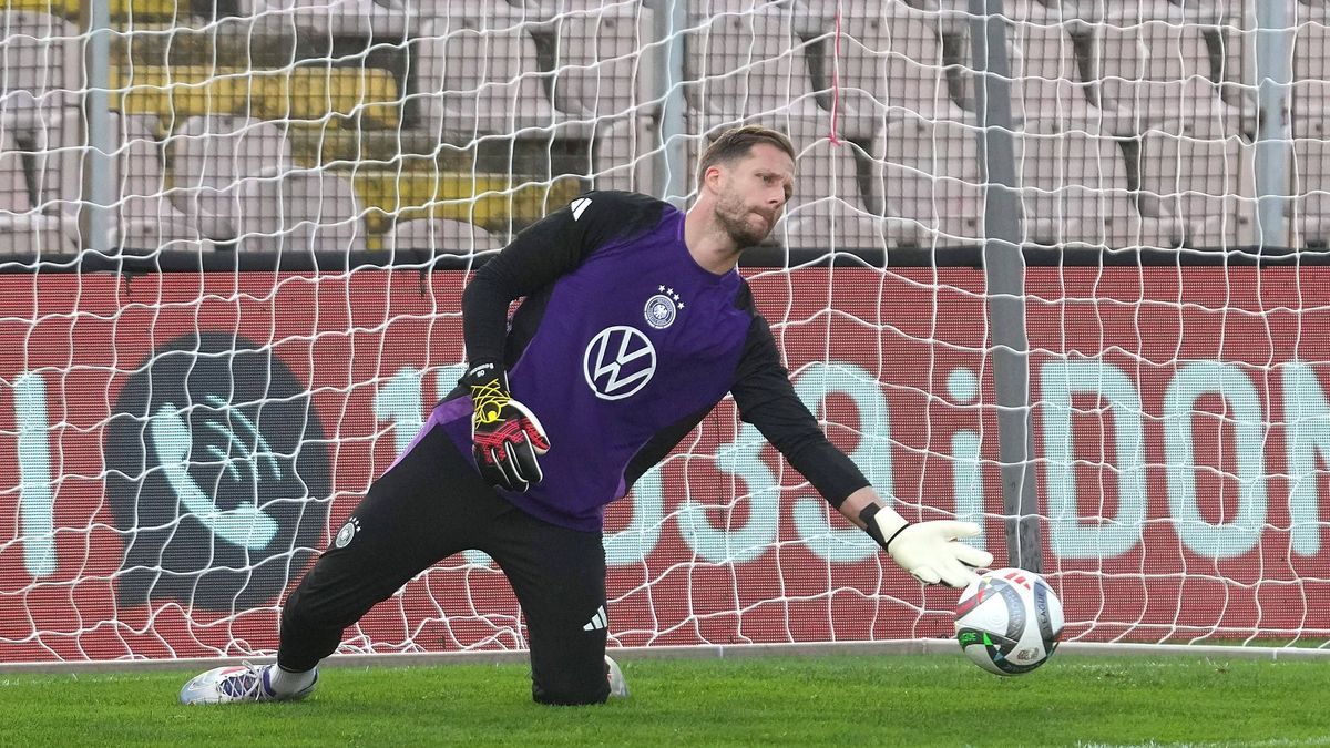 BiH, UEFA Nations League, Bosnien und Herzegowina vs Deutschland 10.10.2024, Bilino Polje, Zenica, BiH, UEFA Nations League, Bosnien und Herzegowina vs Deutschland , im Bild Torwart Oliver Baumann ...