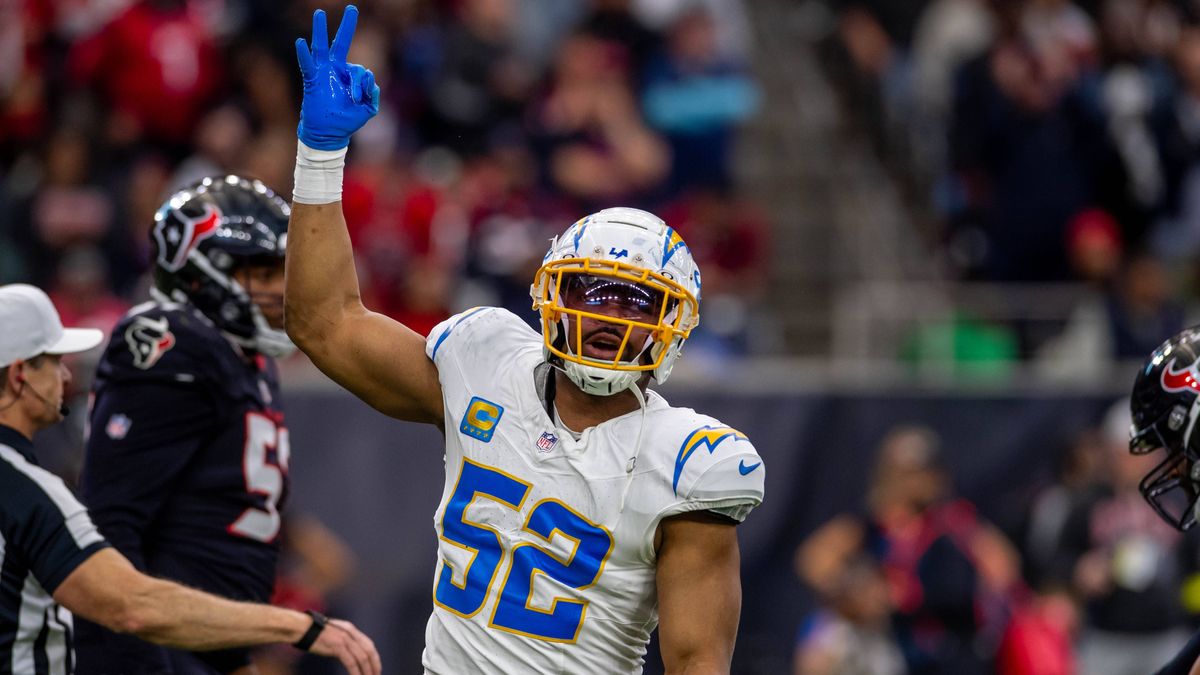 January 11, 2025: Los Angeles Chargers linebacker Khalil Mack (52) celebrates after making a sack during a playoff game between the Los Angeles Chargers and the Houston Texans in Houston, TX. .. CS...