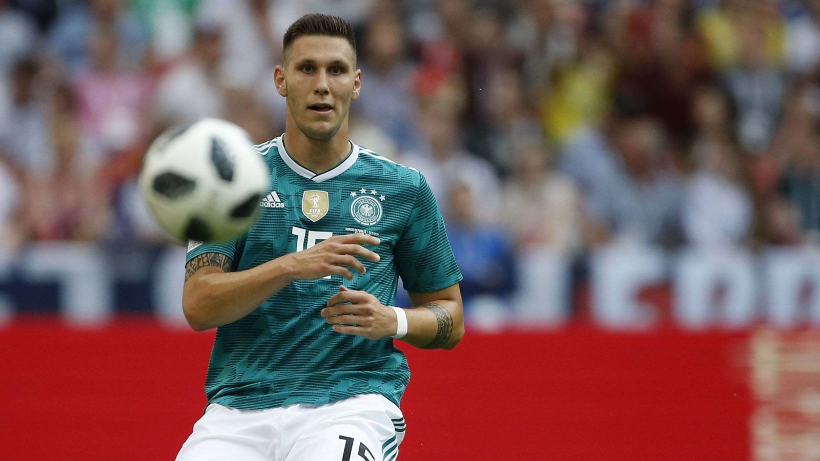 
                <strong>83. Niklas Süle</strong><br>
                Geschätzter Transfermarktwert: 61,6 Millionen EuroAlter: 22Verein: FC Bayern MünchenVertrag bis: 2022
              