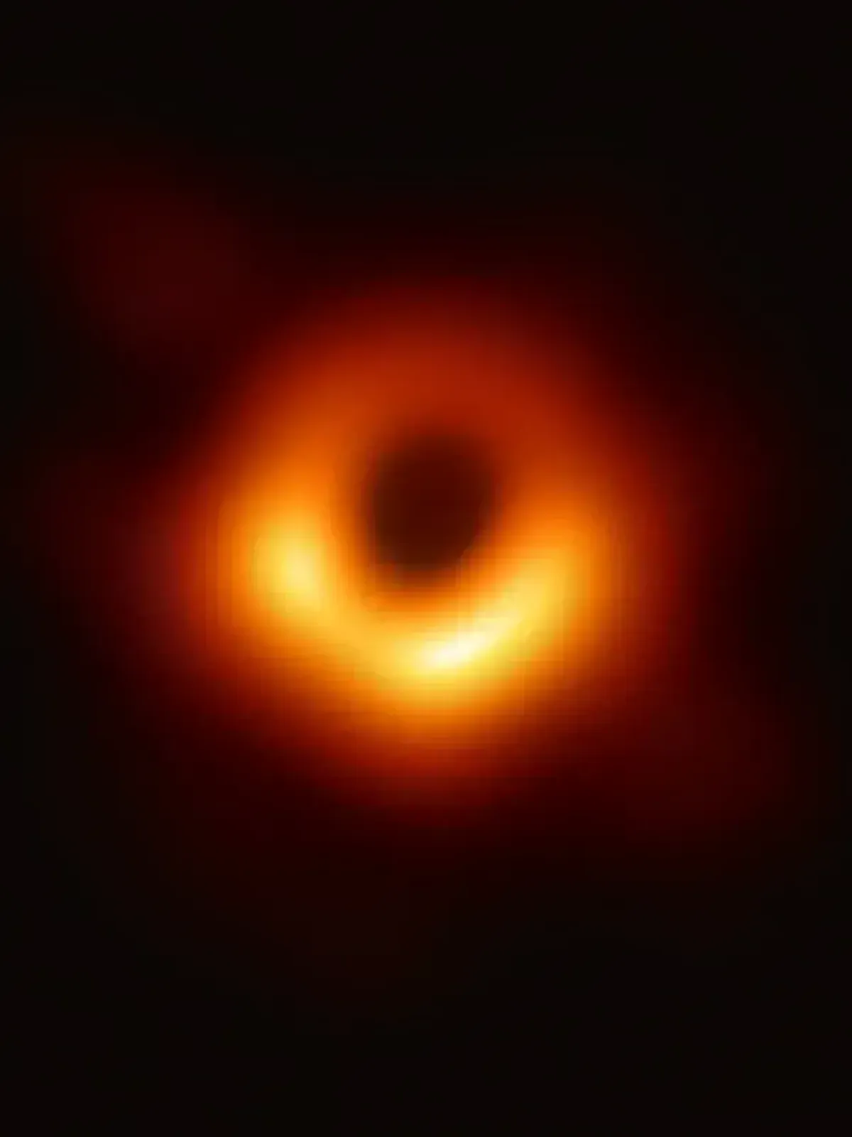 Schon mal vorgestellt, in ein Schwarzer Loch zu fallen? Die NASA hat dafür eine Visualisierung eines Sturzes in ein Schwarzes Loch erstellt.
