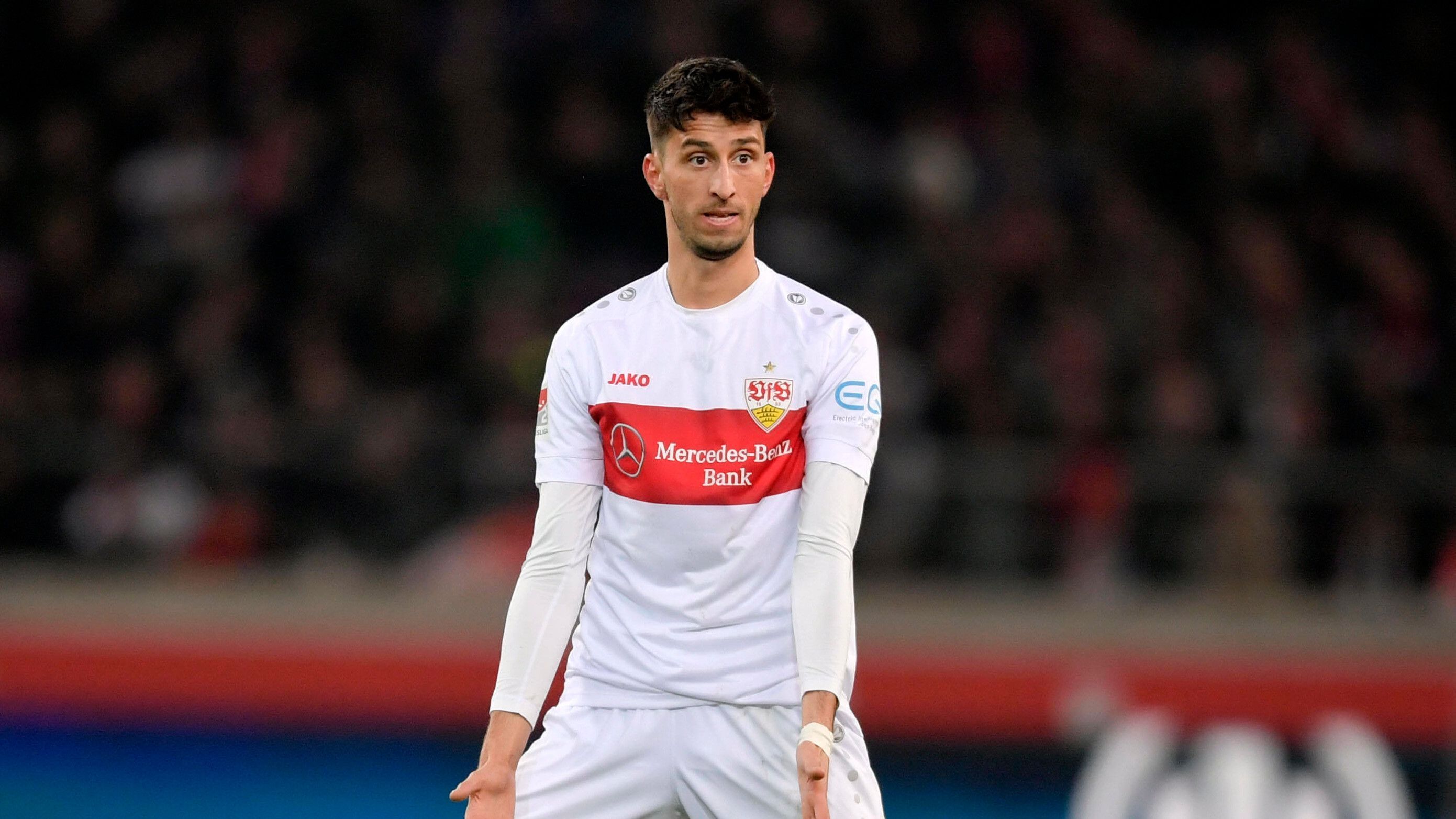 
                <strong>VfB Stuttgart</strong><br>
                Atakan Karazor darf mit Niklas "Nik_Lugi" Luginsland (eSportler) spielen.
              