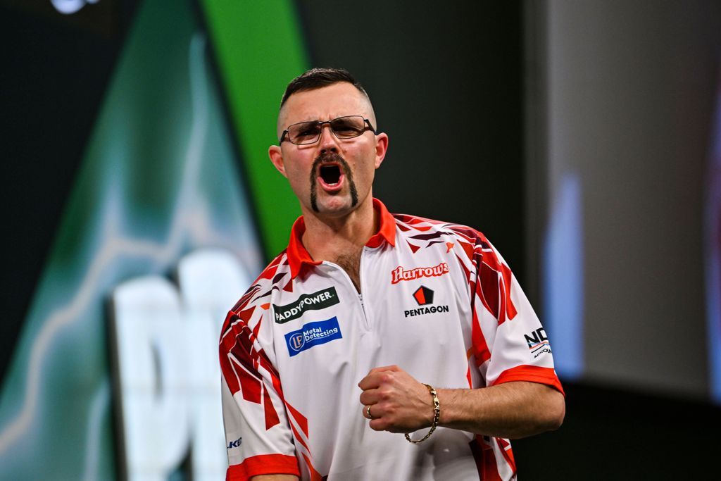 DartsWM 2025 Ekstase bei im Ally Pally Damon Heta gelingt 9Darter