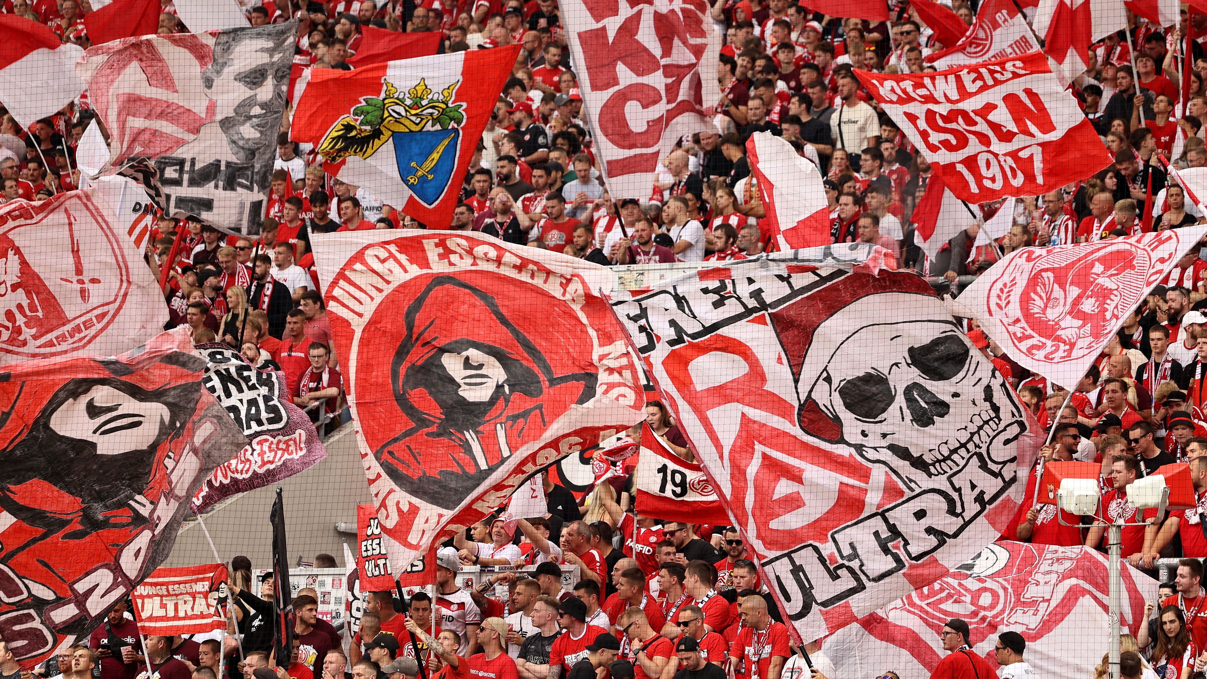 <strong>Platz 4: Rot-Weiss Essen</strong><br>- Verkaufte Dauerkarten: 11.270<br>- Veränderung zur letzten Saison: +270