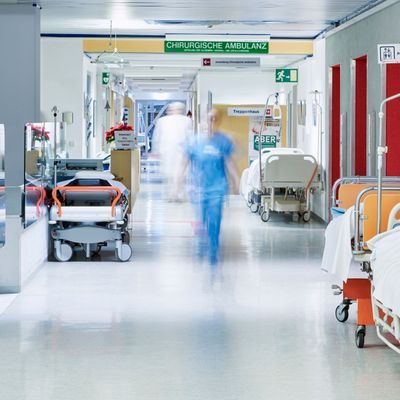 Finanzielle Probleme und Personalmangel bedrohen weiterhin die deutschen Krankenhäuser.