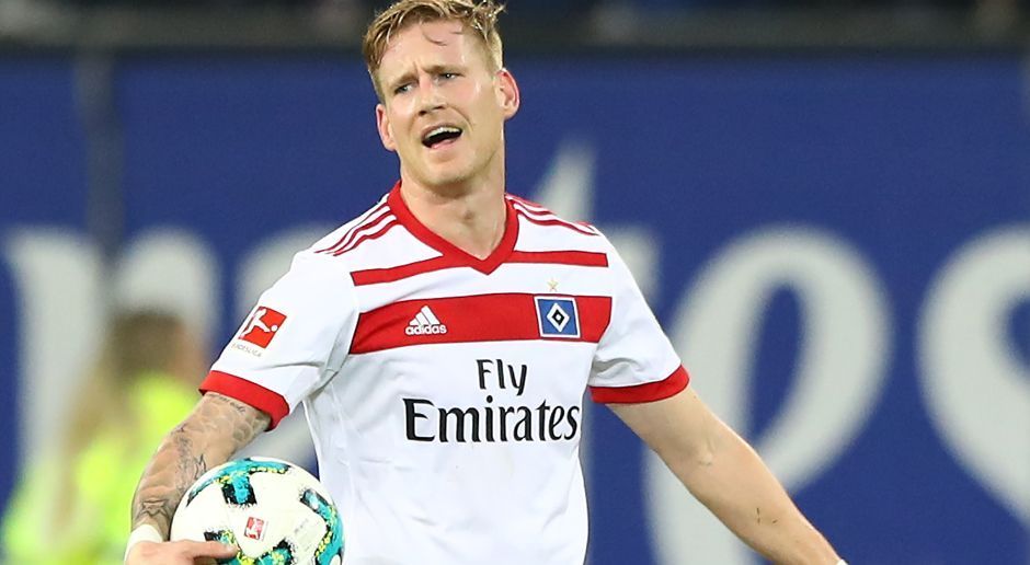 
                <strong>Andre Hahn (Hamburger SV)</strong><br>
                Ganz starke läuferische Leistung des Ex-Borussen. Hahn ist auf dem ganzen Feld zu finden und hilft regelmäßig am eigenen Strafraum aus. Unterstützt Diekmeier immer wieder, das Angriffsspiel von Alaba und Coman zu stoppen. Zwingt Ulreich in der 53. Minute mit einem schönen Schlenzer zu einer Glanzparade. Muss völlig ausgepumpt in der 78. Minute vom Feld. ran-Note: 2
              