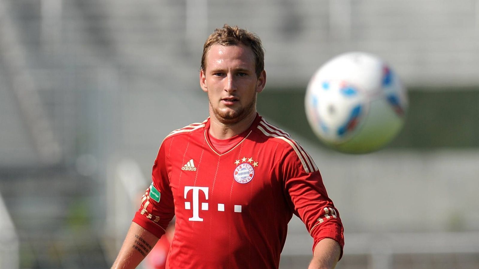 
                <strong>Manuel Fischer</strong><br>
                &#x2022; VfB Stuttgart: 2002 bis 2004, 2005 bis 2007 (Junioren), 2006 bis 2011 (VfB und VfB II) -<br>&#x2022; FC Bayern München: 2011 bis 2012 (FCB II)<br>
              