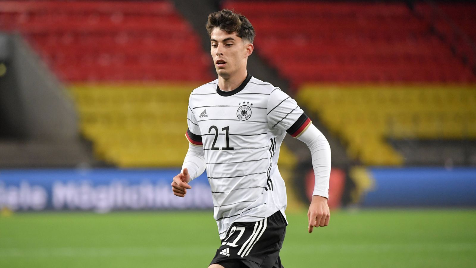 
                <strong>Kai Havertz</strong><br>
                Ersetzt in der Nachspielzeit Gnabry, um an der Uhr zu drehen. ohne Note
              