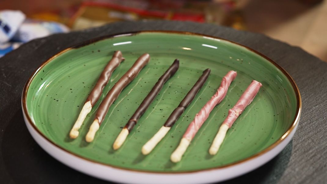 Die berühmten Schoko-Sticks können auch selbst zubereitet werden. Hier erfährst du, wie's geht.