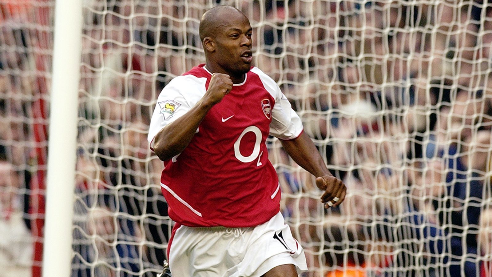 
                <strong>Platz 27 - Sylvain Wiltord (FC Arsenal)</strong><br>
                &#x2022; Ablösesumme: 105 Millionen Euro<br>&#x2022; Wechsel von Girondins Bordeaux zum FC Arsenal (2000)<br>
              