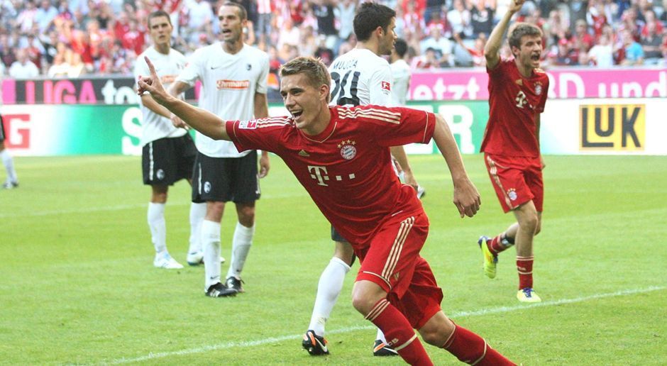 
                <strong>2011: FC Bayern - SC Freiburg 7:0</strong><br>
                Im September 2011 nimmt der FC Bayern den SC Freiburg mit 7:0 auseinander. Unter den Torschützen ist auch Nils Petersen (Bild), der heute für den Sport-Club auf Torejagd geht. Die weiteren Treffer teilen sich Mario Gomez (4) und Franck Ribery (2).
              