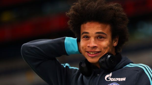 
                <strong>Leroy Sane (FC Schalke 04)</strong><br>
                Leroy Sane (FC Schalke 04): Trotz akuter Leistungsschwankungen ist der 19-Jährige der Top-Favorit auf ein EM-Ticket. Im letzten Testspiel der Nationalmannschaft gegen Frankreich steht Sane im Kader und gibt sein Debüt in der A-Nationalmannschaft. ran-Voting: 17 Prozent.
              