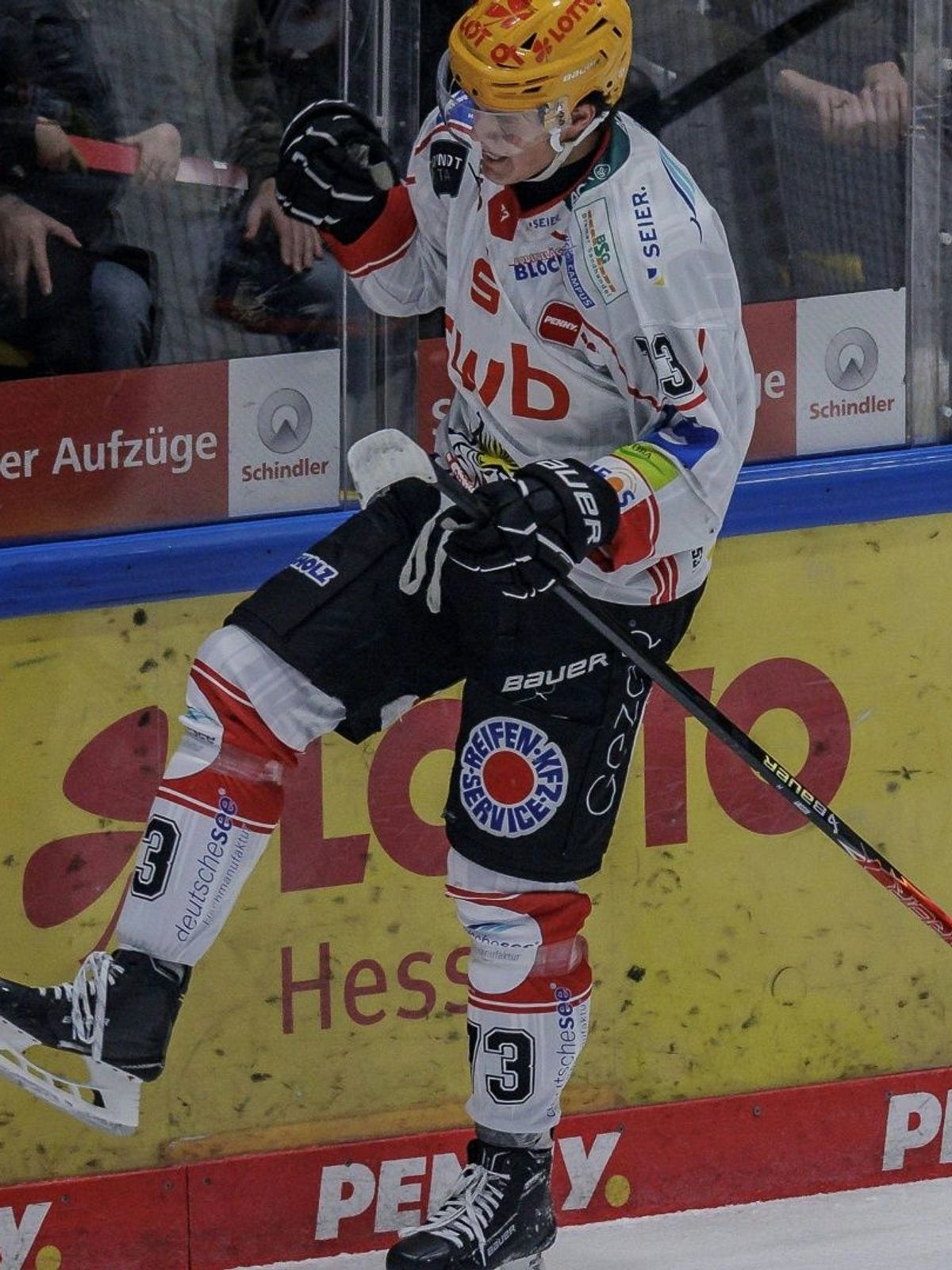 Bennet Roßmy traf doppelt für Bremerhaven