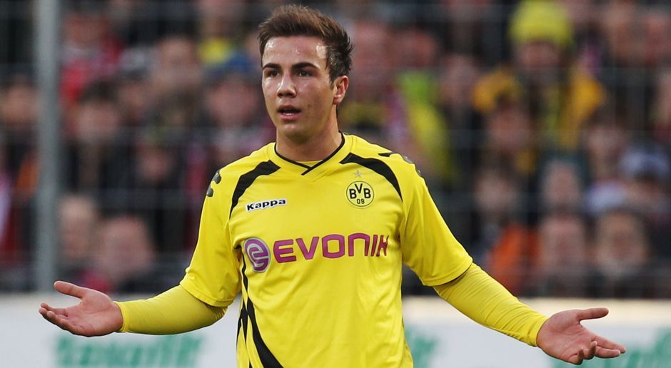 
                <strong>Platz 2: Mario Götze (Borussia Dortmund) - 17 Jahre, 171 Tage</strong><br>
                Platz 2: Mario Götze (Borussia Dortmund) - 17 Jahre, 171 Tage. Götze debütierte unter Klopp am 21. November 2009 im Bundesliga-Spiel gegen den 1. FSV Mainz 05.
              