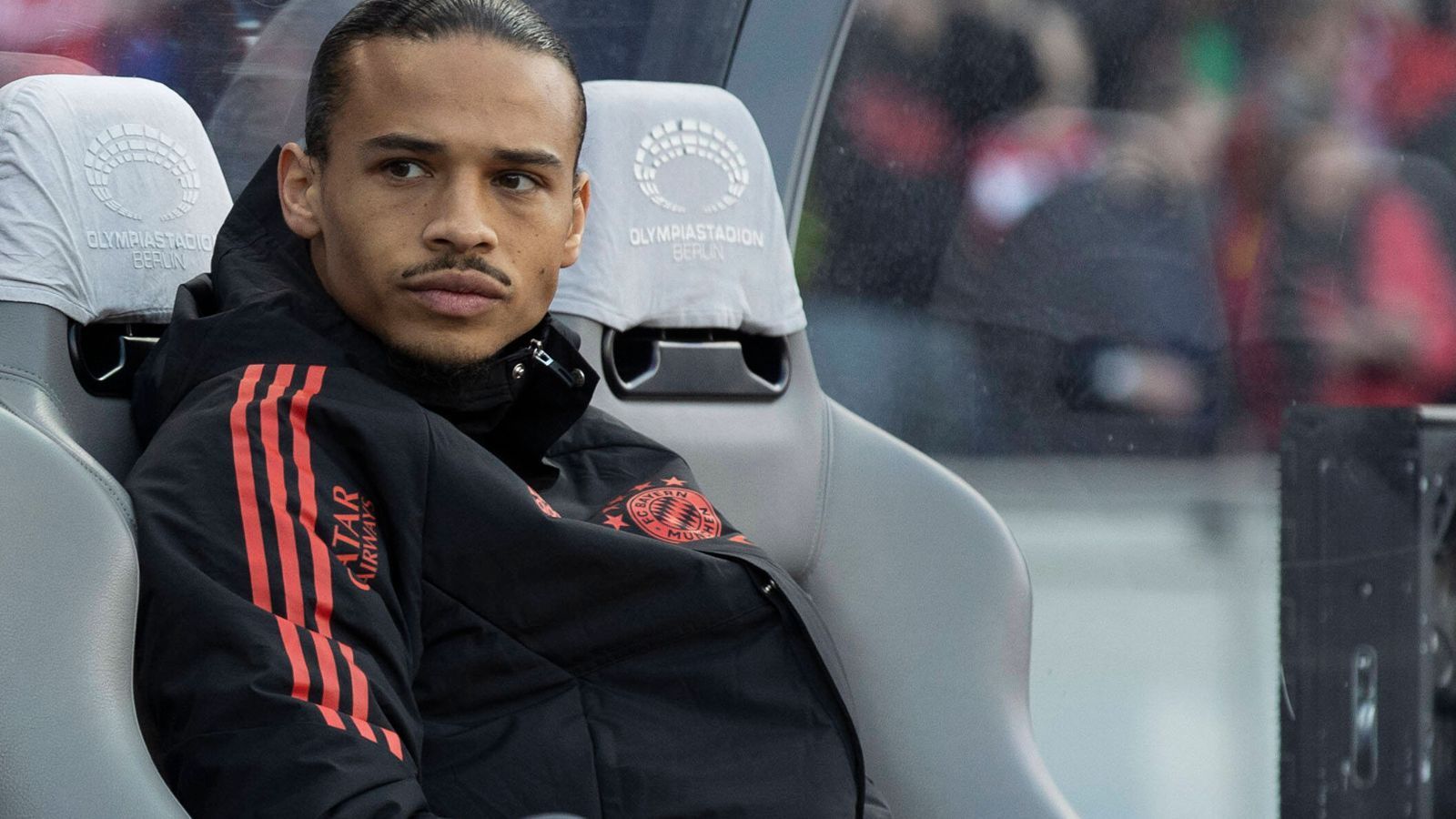 
                <strong>Leroy Sane (FC Bayern München)</strong><br>
                Und noch ein Comeback: Leroy Sane hat seinen Muskelfaserriss auskuriert und kommt für die letzte Viertelstunde gegen Hertha BSC. Seinem Platz im WM-Kader steht nun wohl nichts mehr im Wege.
              