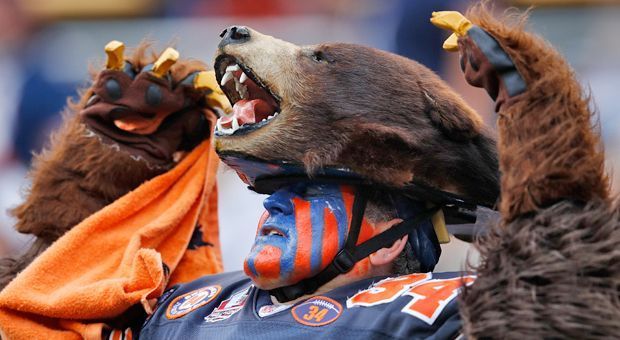 
                <strong>Platz 7: Chicago Bears</strong><br>
                Finanzieller Aufwand: 4.Social Media Support: 11.Fanbase auswärts: 12.
              