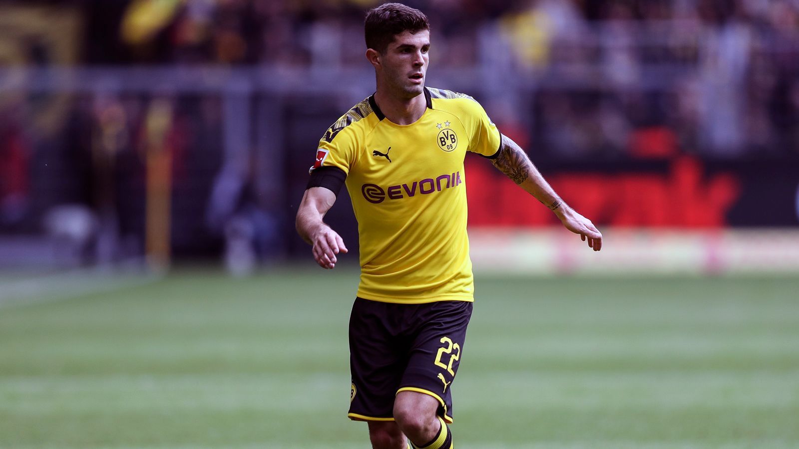 
                <strong>Platz 2 - Christian Pulisic</strong><br>
                Profit: 66,6 Millionen EuroAblösesumme Verkauf: 66,6 Millionen Euro (verkauft an den FC Arsenal)Ablösesumme Einkauf: 0 Euro (kam schon in der Jugend zum BVB)
              