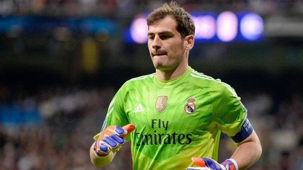 <strong>Platz 2: Iker Casillas (ehemals u.a. Real Madrid) - 57</strong><br>Vor dem 1:0 der Bayern gegen den FC Arsenal war Iker Casillas noch gemeinsamer Rekordhalter mit Manuel Neuer. Die spanische Torhüter-Legende war lange Jahre die Nummer eins von Real Madrid und gewann mit den Königlichen viermal die Champions League. Zudem lief er für Porto auf. Der inzwischen 42-Jährige war für seine genialen Reflexe bekannt.