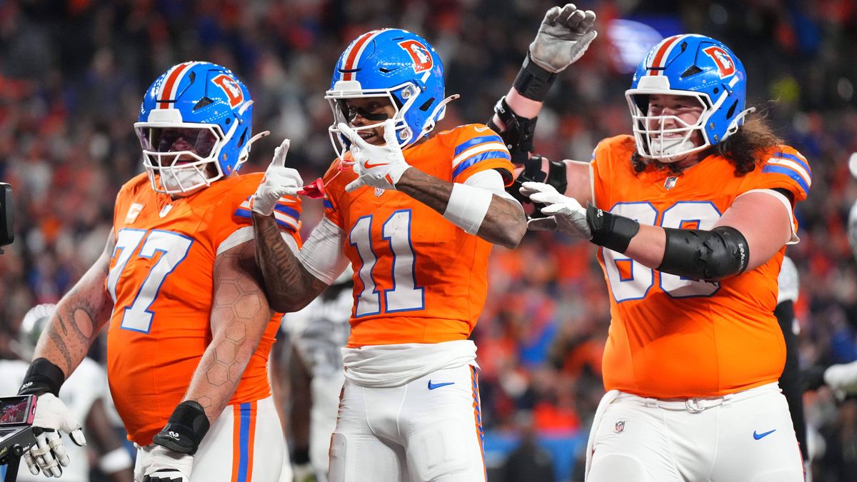 NFL, American Football Herren, USA Las Vegas Raiders at Denver Broncos Nov 6, 2025; Denver, Colorado, USA; Denver Broncos wide receiver Troy Franklin (11) reacts after a touchdown during the first ...