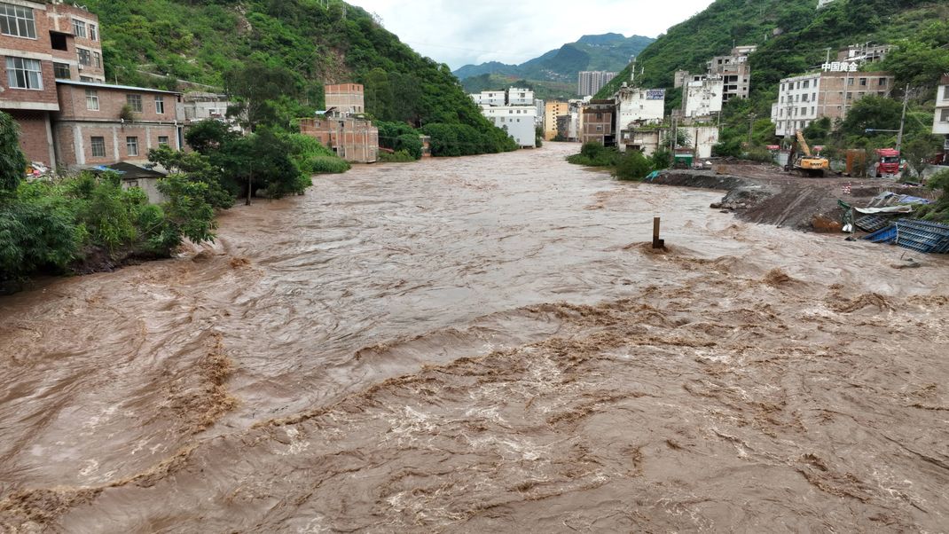 Monsunartige Regenfälle setzen China seit Wochen zu - wie hier in Kunming, der Hauptstadt Yunnans: