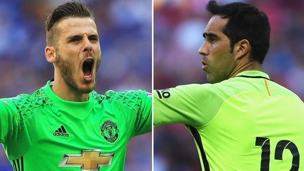 
                <strong>Tor - David De Gea vs. Claudio Bravo</strong><br>
                David De Gea vs. Claudio Bravo: Im Duell der Keeper wird Spanisch gesprochen. Uniteds langjähriger Schlussmann De Gea hat dabei leicht die Nase vorne gegenüber City-Debütant Bravo, den Pep Guardiola kürzlich aus Barcelona holte. Punkt für United. Stand: 1:0
              