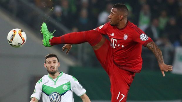 
                <strong>Jerome Boateng</strong><br>
                Jerome Boateng: Mit seinen Diagonalbällen stark im Spielaufbau, mit seiner Athletik kompromisslos in Zweikampf und Defensive. Hatte bei den wenigen Offensivbemühungen des VfL stets den Überblick. ran-Note: 1
              