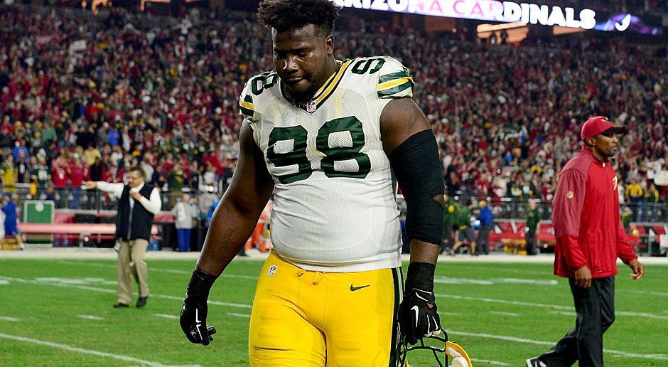 
                <strong>Letroy Guion (Green Bay Packers)</strong><br>
                Die Green Bay Packers haben sich von Letroy Guion getrennt. Wegen der Einnahme leistungssteigernder Substanzen wäre der Nose Tackle für die ersten vier Saisonspiele gesperrt gewesen. Erst im Juni war er von der Polizei unter Einfluss von Rauschmitteln am Steuer eines Autos aufgegriffen worden. Dieser Vorfall soll das Fass zum Überlaufen gebracht haben. In den vergangenen drei Saisons hatte Guion nur vier Spiele verpasst, drei davon wegen einer Sperre durch die NFL. Sein Vertrag in Green Bay wäre noch zwei Jahre gültig gewesen.
              